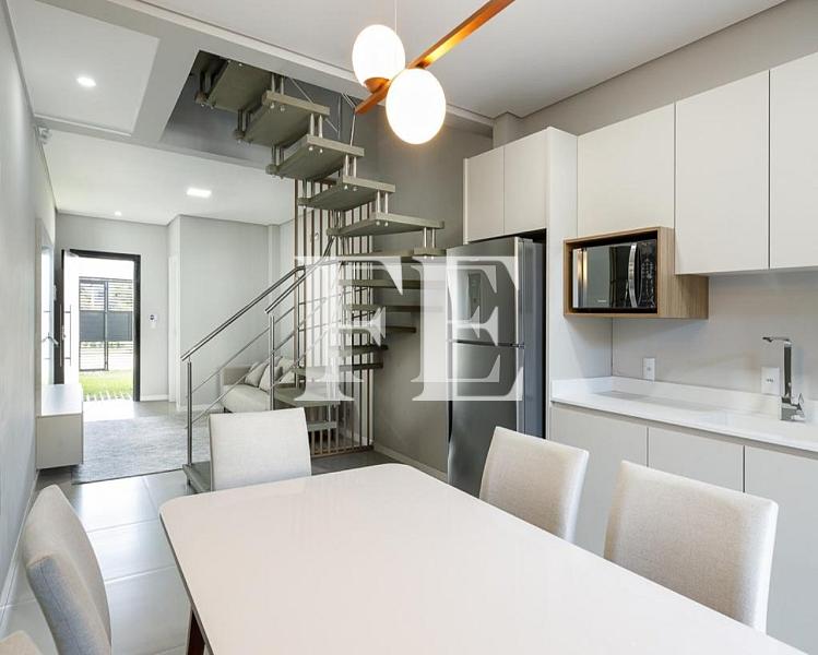 CASA TRIPLEX PROXIMA A PRAIA DE CANTO GRANDE EM BOMBINHAS - PRONTA PRA MORAR FINAMENTE MOBILIADA COM PISCINA EXCELENTE PRA TEMPORADA DE VERÃO — foto 3