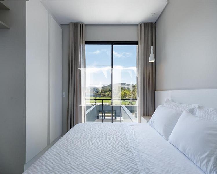 CASA TRIPLEX PROXIMA A PRAIA DE CANTO GRANDE EM BOMBINHAS - PRONTA PRA MORAR FINAMENTE MOBILIADA COM PISCINA EXCELENTE PRA TEMPORADA DE VERÃO — foto 9