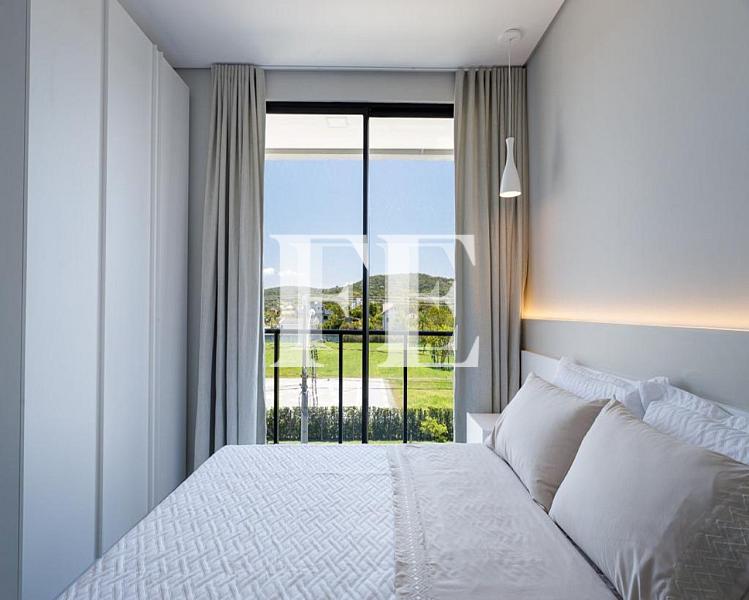 CASA TRIPLEX DE ESQUINA COM TERRENO E PISCINA PROXIMO A PRAIA DE CANTO GRANDE EM BOMBINHAS — foto 7