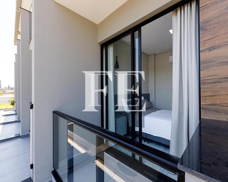 CASA TRIPLEX DE ESQUINA COM TERRENO E PISCINA PROXIMO A PRAIA DE CANTO GRANDE EM BOMBINHAS — foto 13