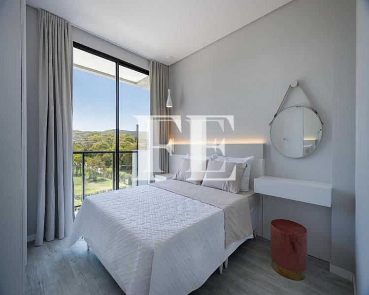 CASA TRIPLEX DE ESQUINA COM TERRENO E PISCINA PROXIMO A PRAIA DE CANTO GRANDE EM BOMBINHAS — foto 6