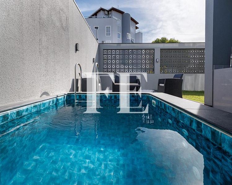 CASA TRIPLEX DE ESQUINA COM TERRENO E PISCINA PROXIMO A PRAIA DE CANTO GRANDE EM BOMBINHAS — foto 20