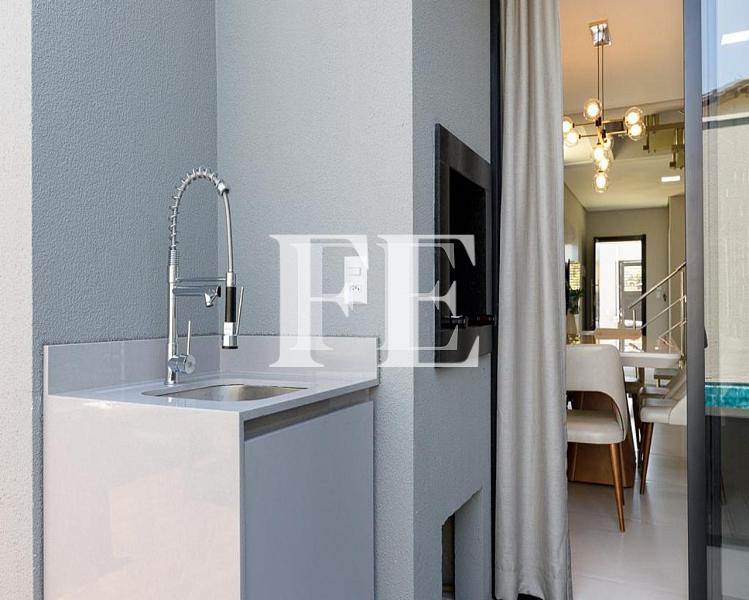 CASA TRIPLEX DE ESQUINA COM TERRENO E PISCINA PROXIMO A PRAIA DE CANTO GRANDE EM BOMBINHAS — foto 19