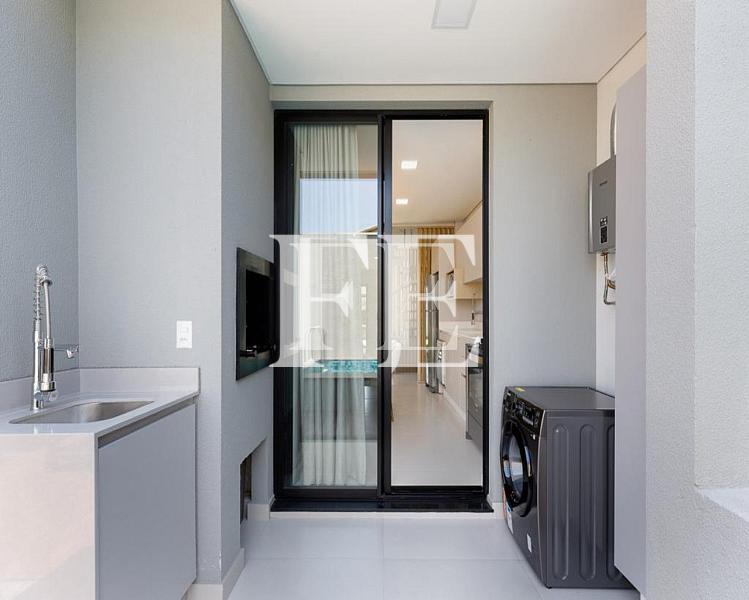 CASA TRIPLEX DE ESQUINA COM TERRENO E PISCINA PROXIMO A PRAIA DE CANTO GRANDE EM BOMBINHAS — foto 18