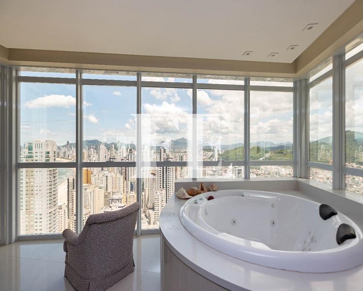 OPORTUNIDADE APARTAMENTO MASTER A VENDA NO EDIFICIO ALAMEDAS JARDINS NA BARRA NORTE EM BALNEÁRIO CAMBORIÚ - ANDAR ALGO COM VISTA MAR - ABAIXO DO PREÇO — foto 8