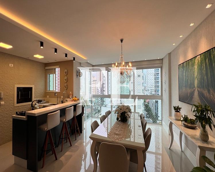 APARTAMENTO PARA VENDA NO EDIFICIO SUN PLACE EM BALNEÁRIO CAMBORIÚ COM 3 SUÍTES E 2 VAGAS DE GARAGEM COM LAZER COMPLETO — foto 6