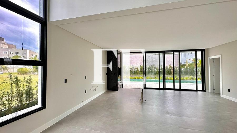 CASA MODERNA EM CONDOMÍNIO FECHADO NA PRAIA BRAVA — foto 25