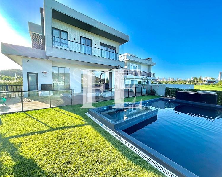 CASA ALTO PADRAO CAMBORIU RESERVA GOLF CLUB CONDOMINIO FECHADO — foto 2