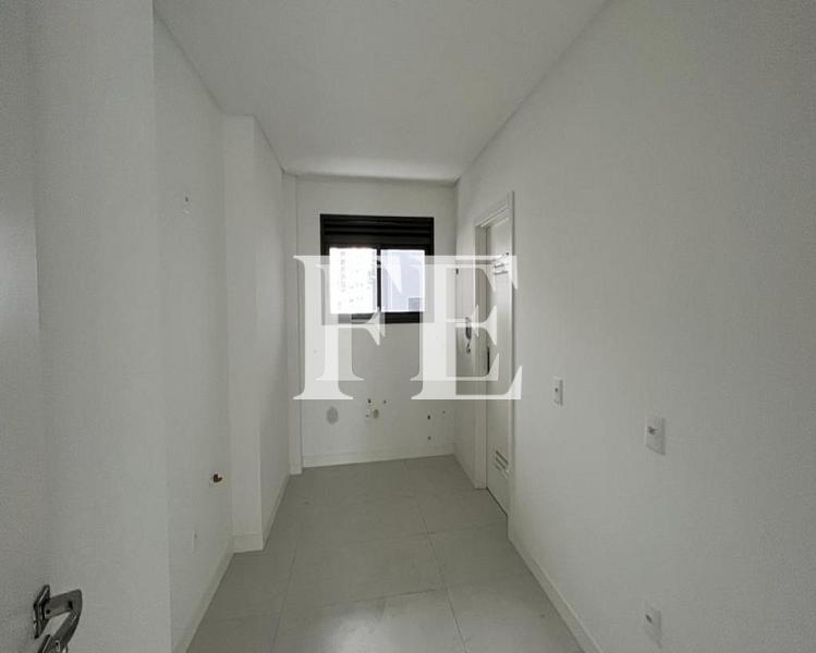 APARTAMENTO A VENDA EDIFICIO ROYAL TOWER SEM MOVEIS COM 3 SUITES E 2 VAGAS — foto 25