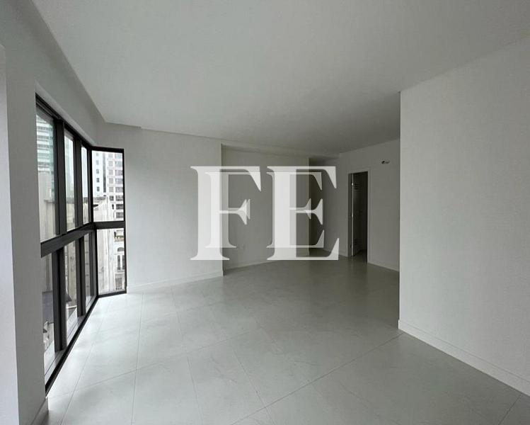 APARTAMENTO A VENDA EDIFICIO ROYAL TOWER SEM MOVEIS COM 3 SUITES E 2 VAGAS — foto 11