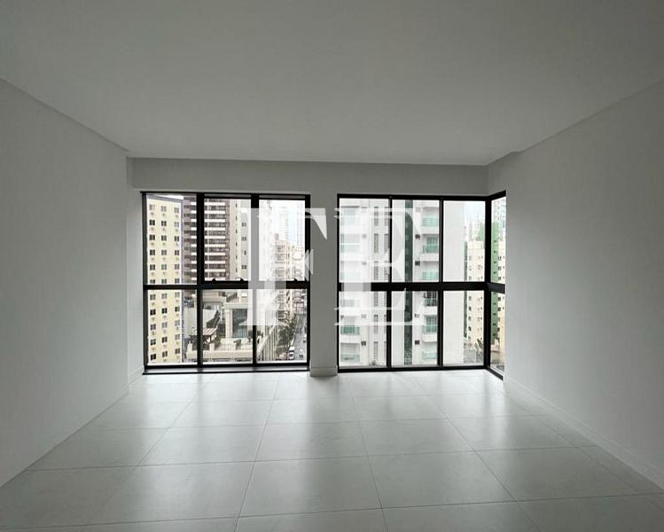 APARTAMENTO A VENDA EDIFICIO ROYAL TOWER SEM MOVEIS COM 3 SUITES E 2 VAGAS — foto 8