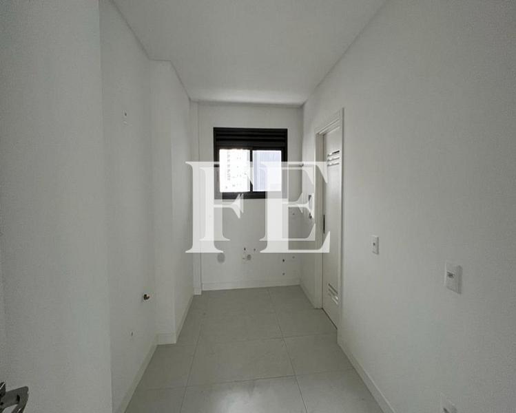 APARTAMENTO A VENDA EDIFICIO ROYAL TOWER SEM MOVEIS COM 3 SUITES E 2 VAGAS — foto 28