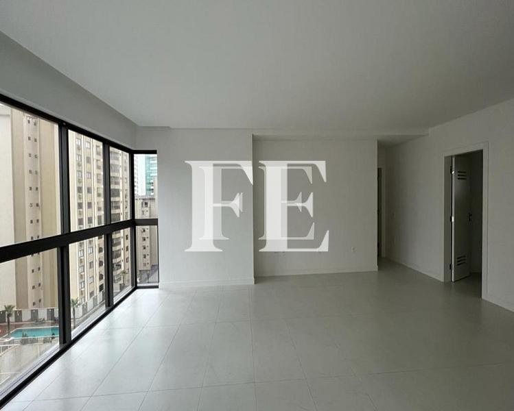 APARTAMENTO A VENDA EDIFICIO ROYAL TOWER SEM MOVEIS COM 3 SUITES E 2 VAGAS — foto 27