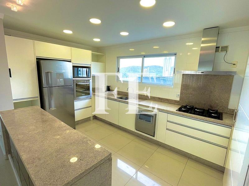 LINDO APARTAMENTO FRENTE MAR BALNEARIO CAMBORIU BARRA SUL NO EDIFICIO SEAS TOWER — foto 5