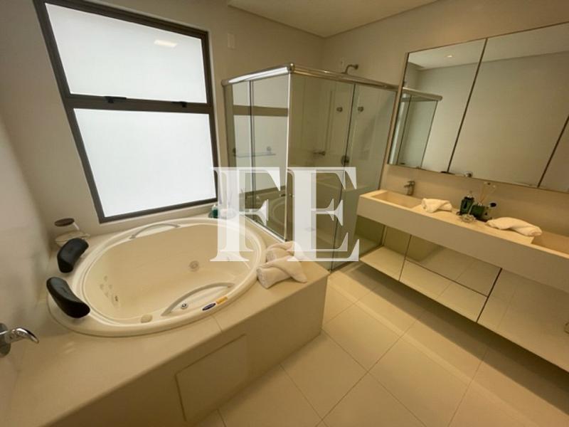 APARTAMENTO COM PISCINA PRIVATIVA NA QUADRA DO MAR FINAMENTE MOBILIADO — foto 14