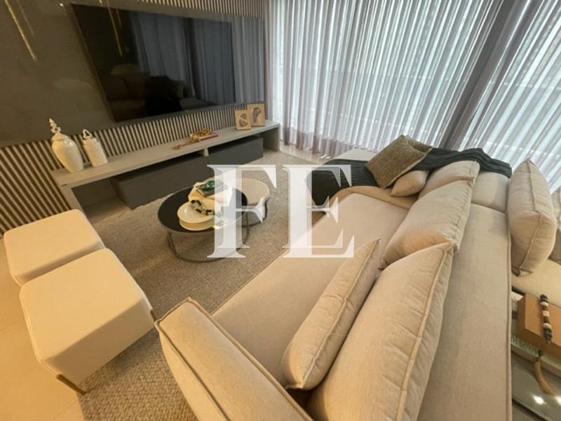 APARTAMENTO COM PISCINA PRIVATIVA NA QUADRA DO MAR FINAMENTE MOBILIADO — foto 3