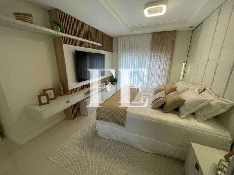 APARTAMENTO COM PISCINA PRIVATIVA NA QUADRA DO MAR FINAMENTE MOBILIADO — foto 17