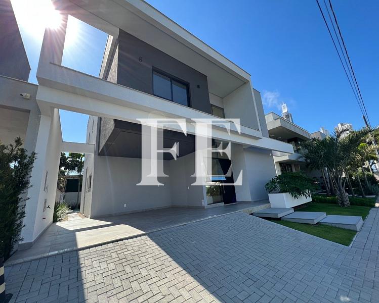 CASA PERFEITA PRA VOCÊ E SUA FAMILIA DESFRUTAREM OS MELHORES MOMENTOS COM 5 SUÍTES E PISCINA — foto 3