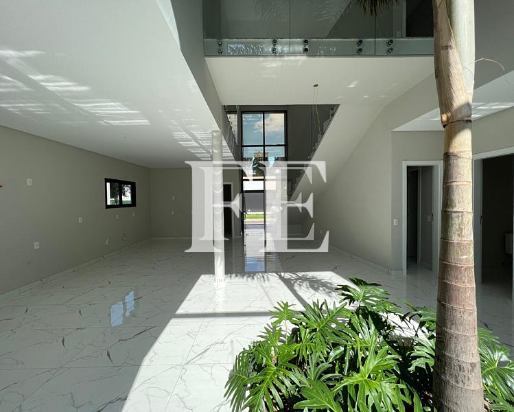 CASA PERFEITA PRA VOCÊ E SUA FAMILIA DESFRUTAREM OS MELHORES MOMENTOS COM 5 SUÍTES E PISCINA — foto 9