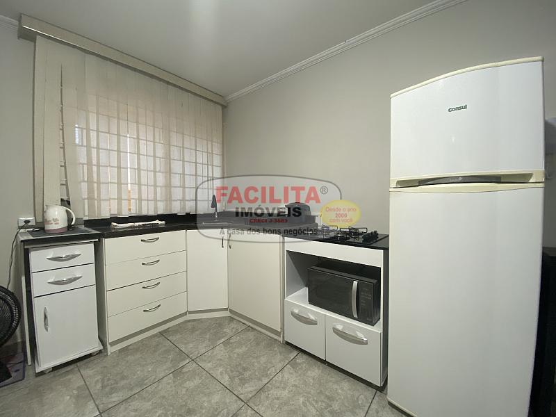 Apartamento de quarto, cozinha e garagem no centro de Matinhos, a 300 metros da praia e do Pico Surf. — foto 8