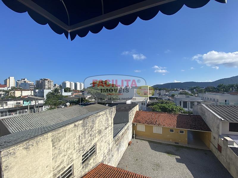 Apartamento de quarto, cozinha e garagem no centro de Matinhos, a 300 metros da praia e do Pico Surf. — foto 21