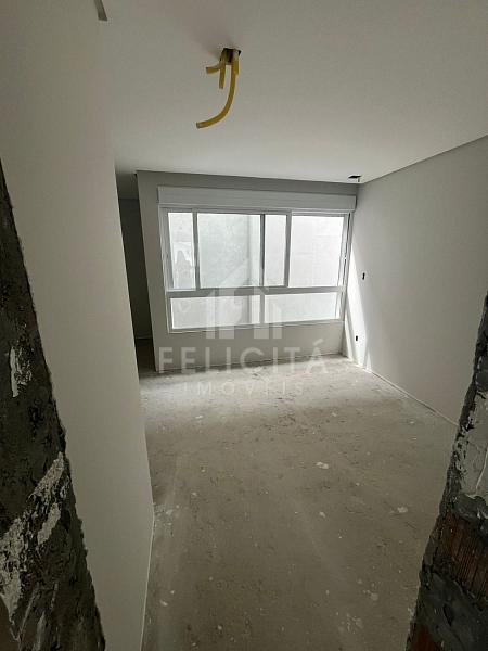 SOBRADO EM CONSTRUÇÃO — foto 14