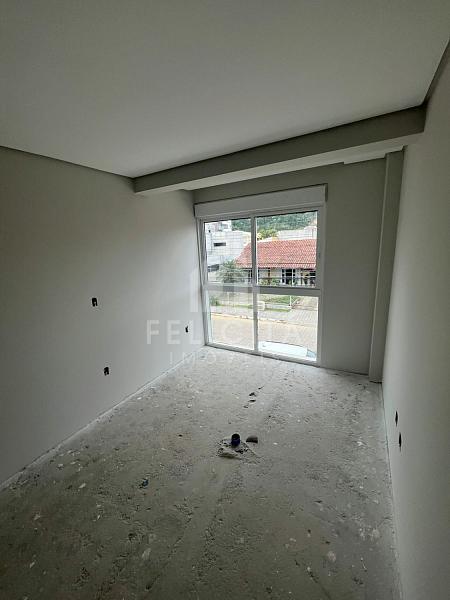 SOBRADO EM CONSTRUÇÃO — foto 12