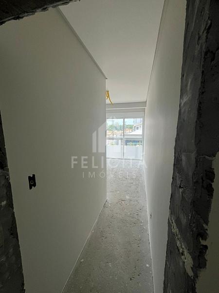 SOBRADO EM CONSTRUÇÃO — foto 19