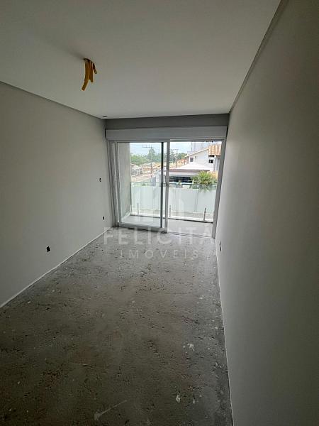 SOBRADO EM CONSTRUÇÃO — foto 35