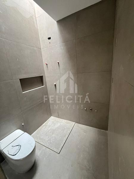 SOBRADO EM CONSTRUÇÃO — foto 34