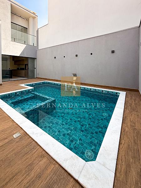 Casa com 3 quartos à venda, 353m², 5 banheiros, 2 garagens - Terras de Santa Bárbara - Santa Bárbara D'oeste — foto 4