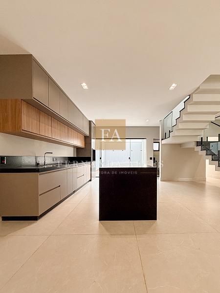 Casa com 3 quartos à venda, 353m², 5 banheiros, 2 garagens - Terras de Santa Bárbara - Santa Bárbara D'oeste — foto 6