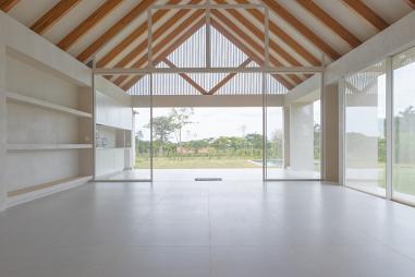 Casa à venda no Condomínio Haras Larissa.