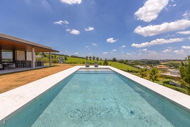 CASA À VENDA NO CONDOMÍNIO FAZENDA DA GRAMA
