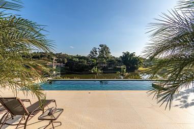 Casa à venda no Condomínio Terras de São José I.