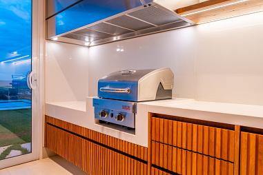 Casa Moderna com Vista Espetacular  no Condomínio Campos de Santo Antônio II