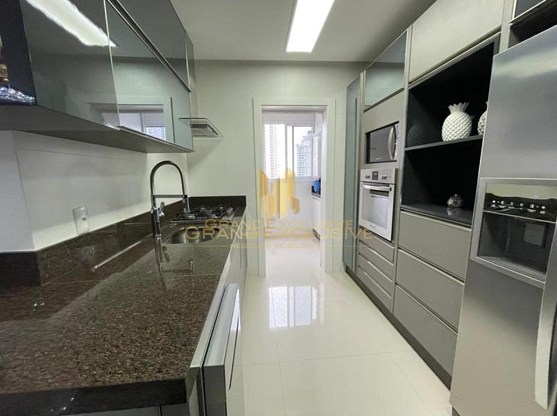 APARTAMENTO MOBILIADO E DECORADO COM VISTA MAR — foto 9