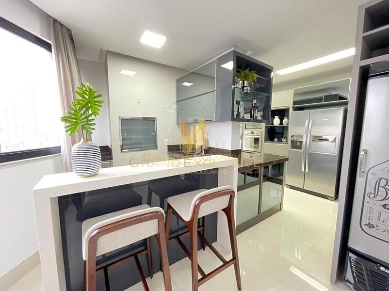 APARTAMENTO MOBILIADO E DECORADO COM VISTA MAR — foto 7