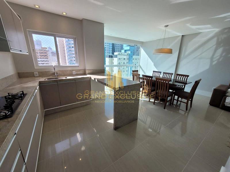 MOBILIADO, EXCELENTE POSIÇÃO SOLAR, 250 METROS DO MAR — foto 3