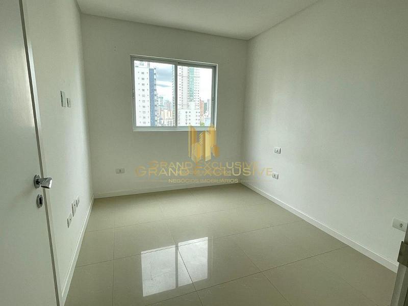 VISTA MAR, RODA GIGANTE, INCRÍVEL, 2 SUÍTES+2 DEMI, 3 VAGAS DE GARAGEM — foto 16