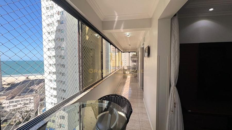 Apartamento � venda na quadra do mar em Balne�rio Cambori� | 2 dormit�rios, 1 su�te e vaga de garagem 1