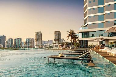 Apartamento na planta, com 4 suítes, 194,45 m² de área privativa e 2 vagas de garagem, em Balneário Camboriú.