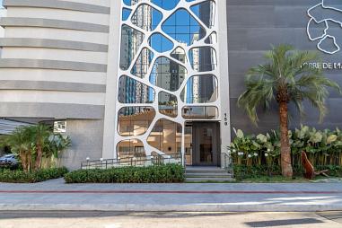 Palma de Mallorca à venda, pronto para morar, com 4 suítes, 123 m² privativos e 3 vagas de garagem, localizado na Rua 2480, em Balneário Camboriú.