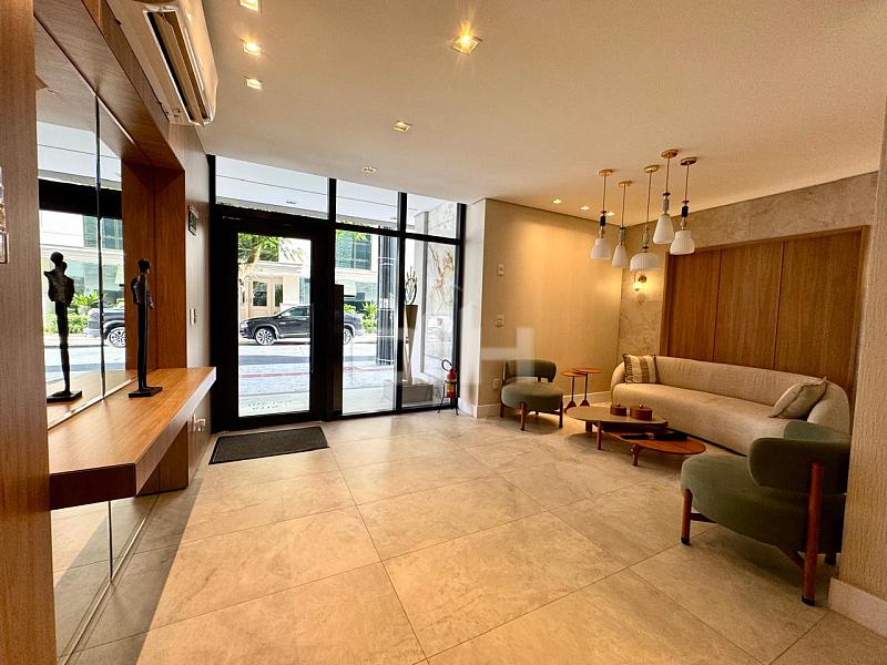Apartamento novo, mobiliado e equipado no Edif�cio Tierra del Sol, em Balne�rio Cambori�. 1