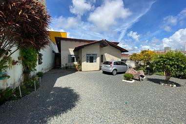 Casa Simples com Excelente Terreno- São Vicente