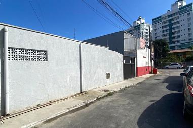 PONTO COMERCIAL NO BAIRRO SAO JOAO