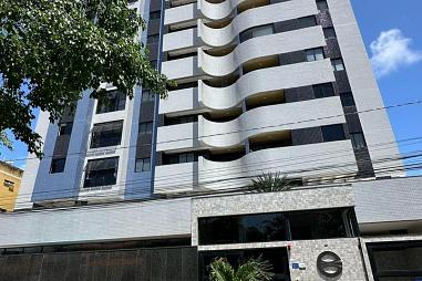 Apartamento no Edifício Embaixador II | Jatiúca