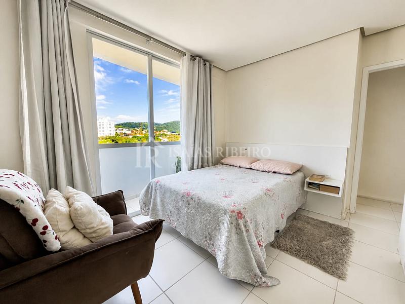 Apartamento mobiliado com 2 quartos e 2 sacadas em Areias, S�o Jos� - SC 11