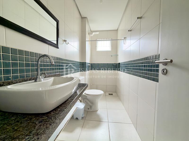Apartamento amplo com 2 quartos e 2 sacadas em Areias, S�o Jos� 13