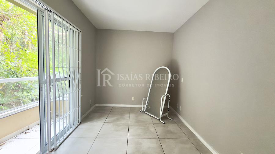 Apartamento amplo com 2 quartos e 2 sacadas em Areias, S�o Jos� 17